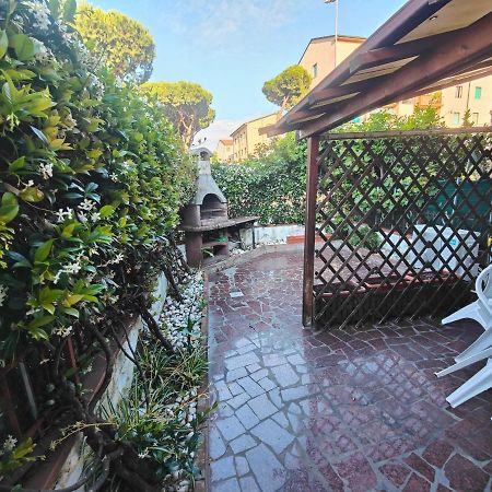 L'Appoggio Perfetto Apartment Viareggio Exterior photo